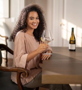 Kiara Scott, mother in wine, in Brookdale Manor House